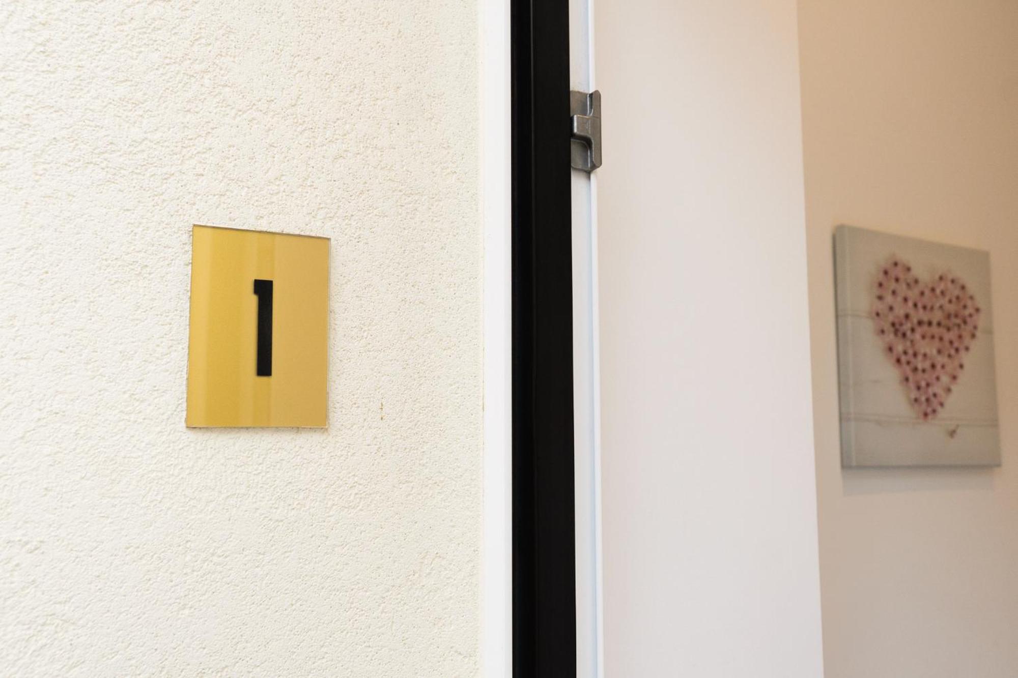 A L'Ombre Du Pin "1" - Ground-Floor T3 Near Disneyland And Paris, 1-6 Guests ル・パン エクステリア 写真
